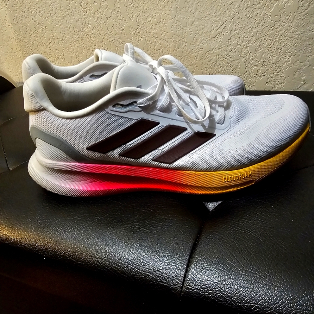 Adidas cloudfoam sneakers size 9